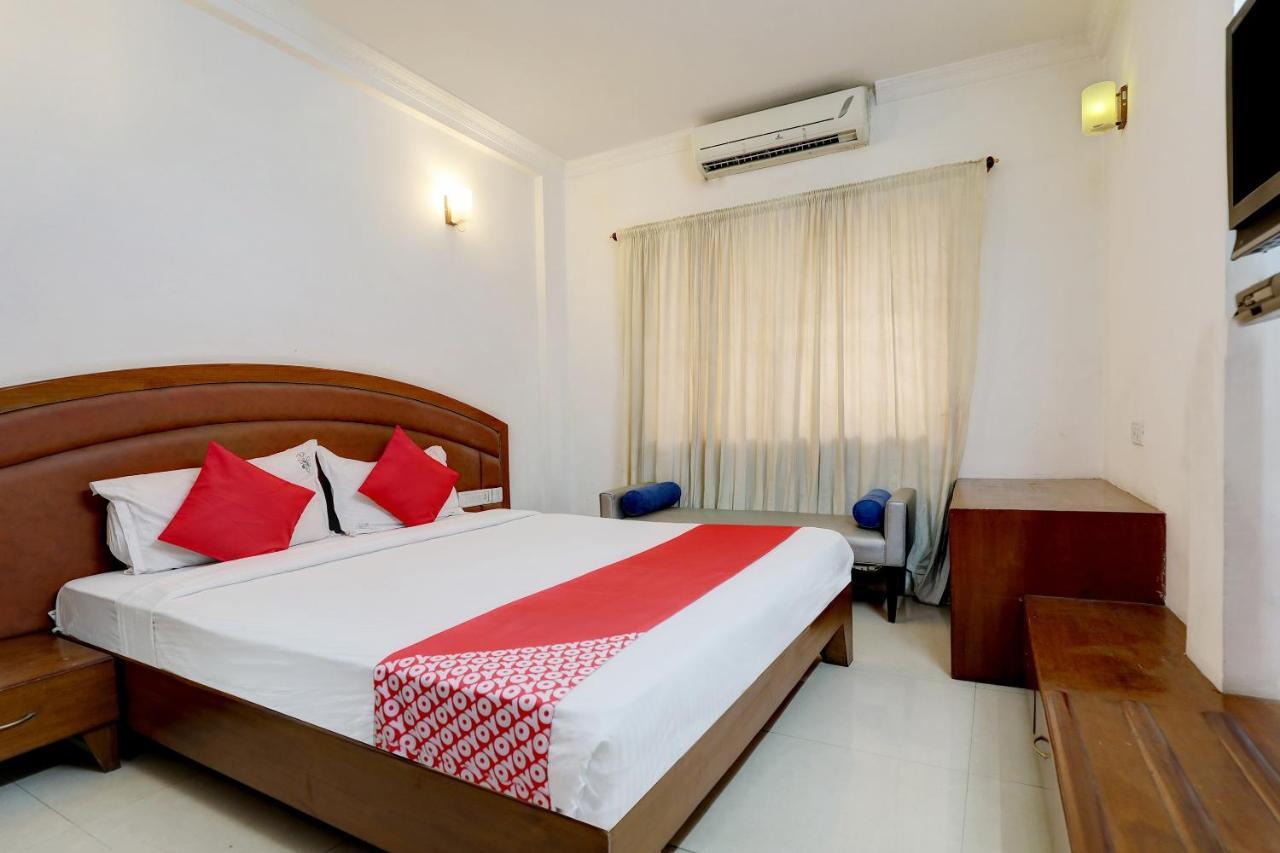 Oyo 44065 Sri Krishna Nilaya Hotel Bangalore Exterior foto