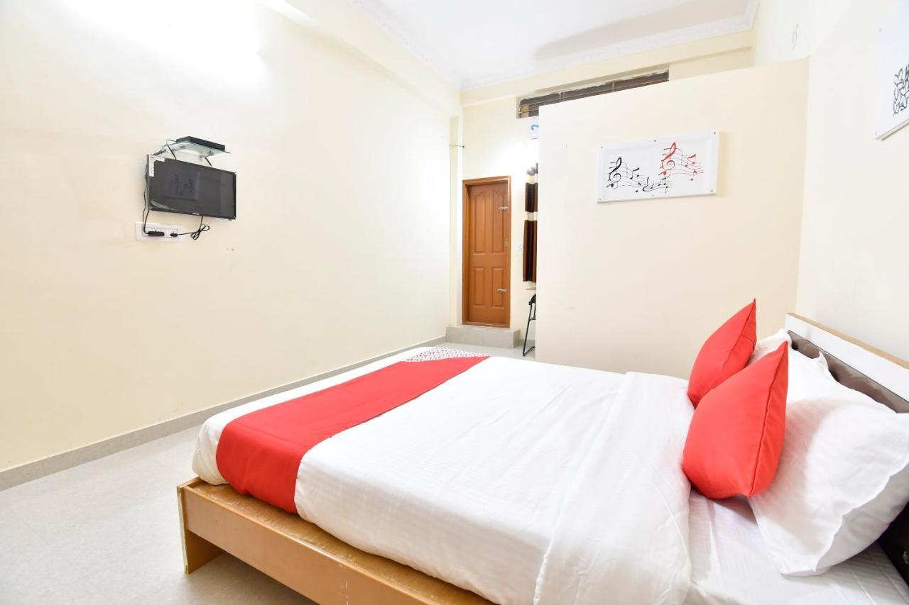 Oyo 44065 Sri Krishna Nilaya Hotel Bangalore Exterior foto